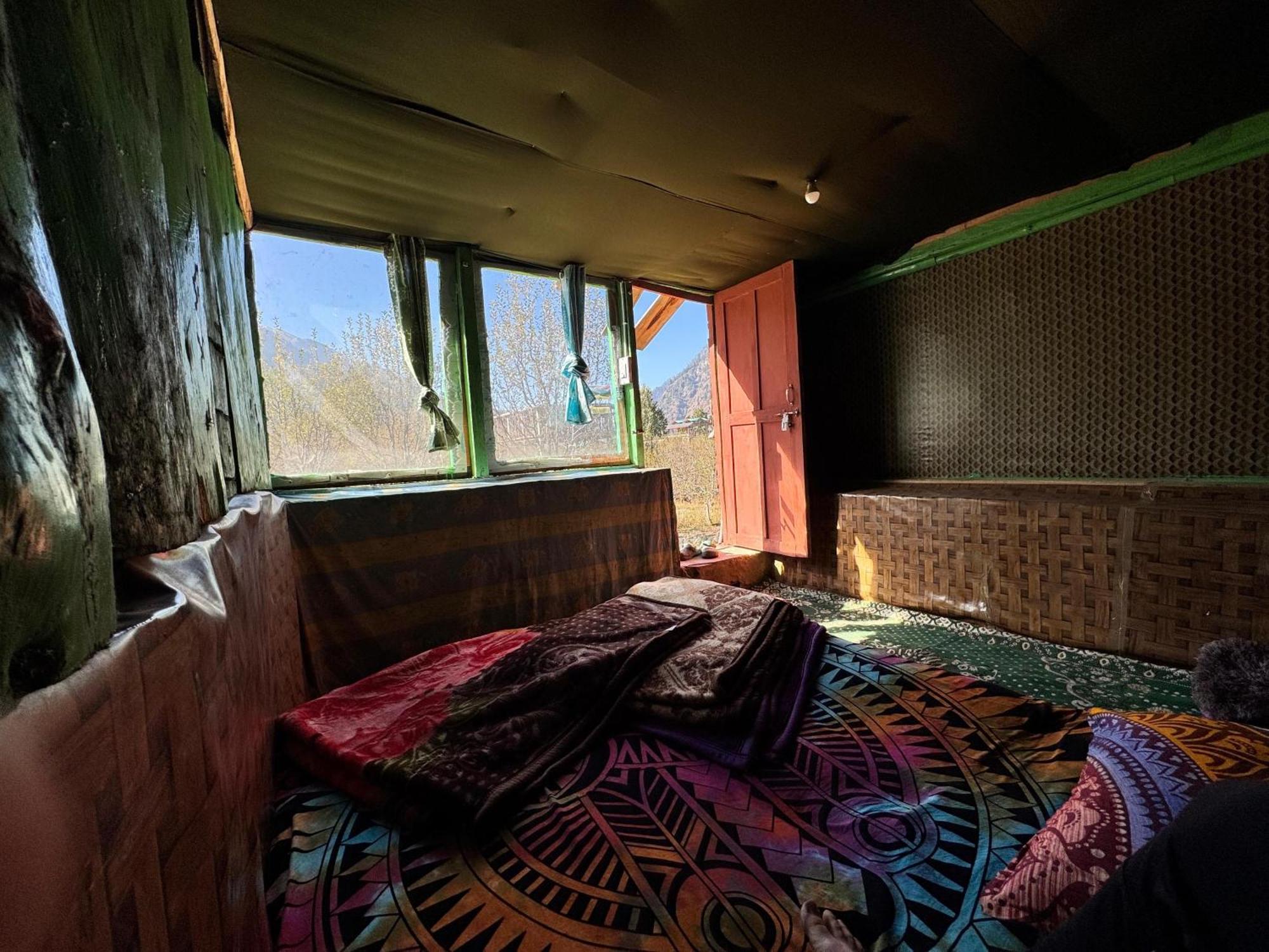 Hippy Hyde Kalga Hotel Kalgha Buitenkant foto